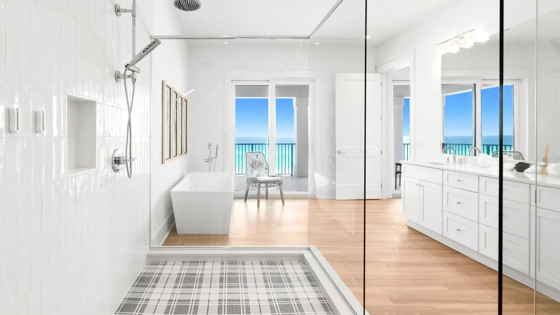 Holiday home Queen Of Crystal Shores Luxury Beachfront Retreat Destin